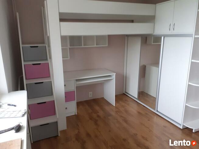 łózka piętrowe...