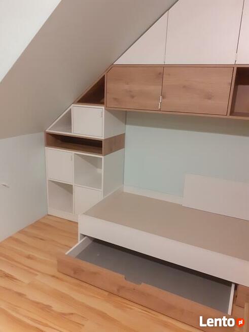 łózka piętrowe...