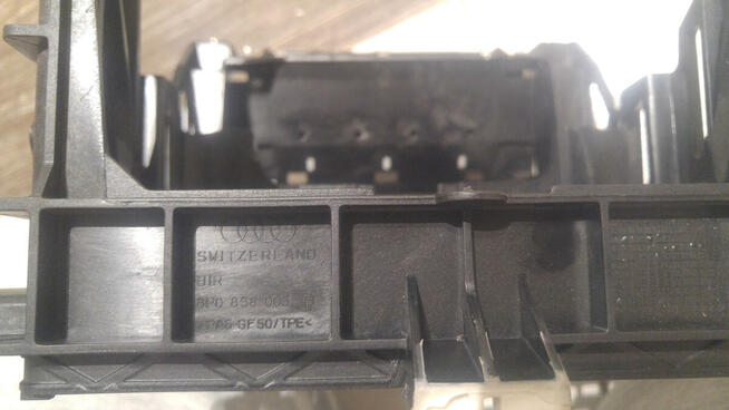 Kosz 2DIN nawigacji klimy do Audi A3 S3 RS3 8P - patrz opis