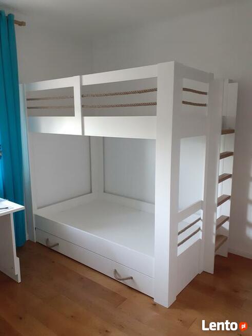 łózka piętrowe...
