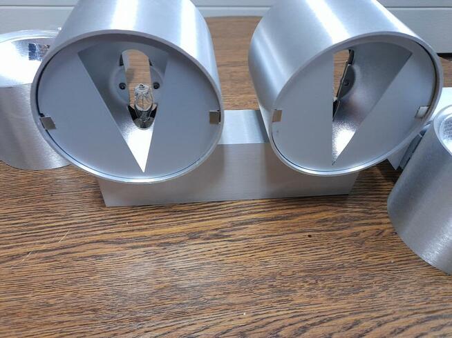 Kinkiety ze stali szlachetnej z żarówkami bardzo ładne 3 szt