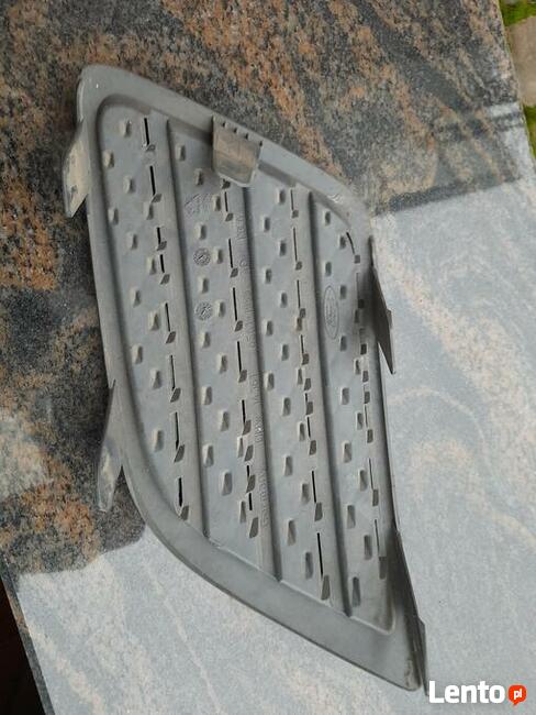 FORD FIESTA mk6 LIFT kratka zderzaka strona pasażera