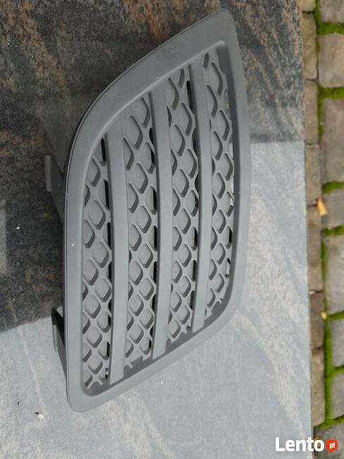 FORD FIESTA mk6 LIFT kratka zderzaka strona pasażera