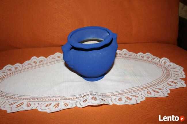 Wazonik na sztuczne kwiaty