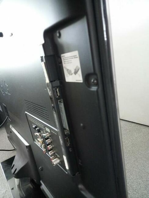 telewizor LG 42 cale hdmi 3D usb dvbt full hd 100hz tv uszko