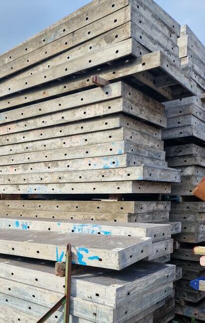 Stemple Sztyce Podpory budowlane metalowe