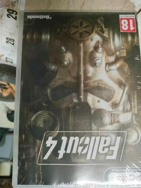 Sprzedam kilka gier komputerowych