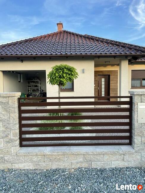 Balustrady, płoty, bramy, ogrodzenia, furtki