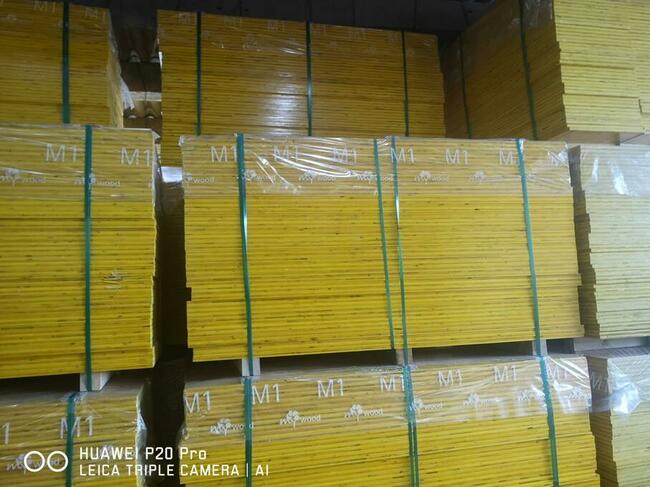 Słupek BHP budowlany