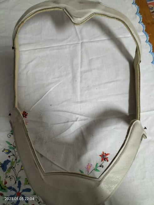 Gorset ortopedyczny zapinany na 4 paski