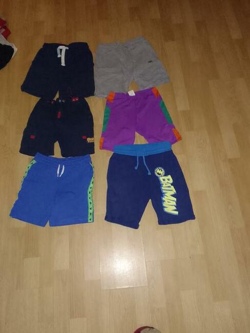 ubrania r.od 98-140 dla dzieci i od 36 w górę dla dorosłych