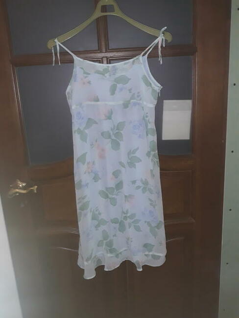 ubrania r.od 98-140 dla dzieci i od 36 w górę dla dorosłych