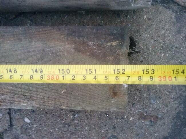 Belki i deski drewniane, 120 zł całość.