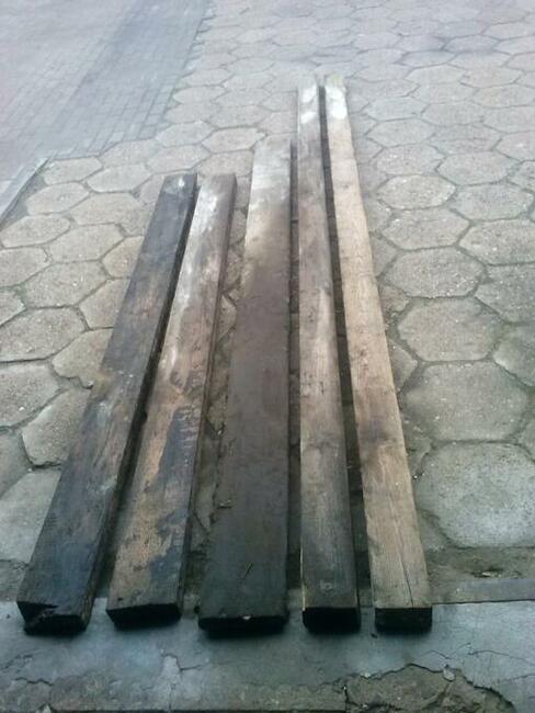 Belki i deski drewniane, 120 zł całość.