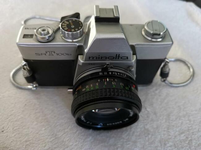 Aparat fotograficzny MINOLTA SRT100b z obiektywem