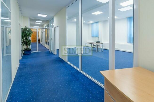 Małe biuro, parking, dostęp24h ,ochrona