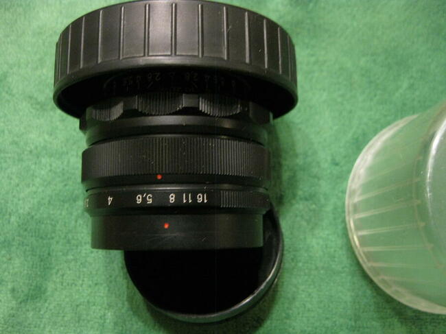 Obiektyw szerokokątny MIR - 1 B F- 2,8 / 37 mm M42x1