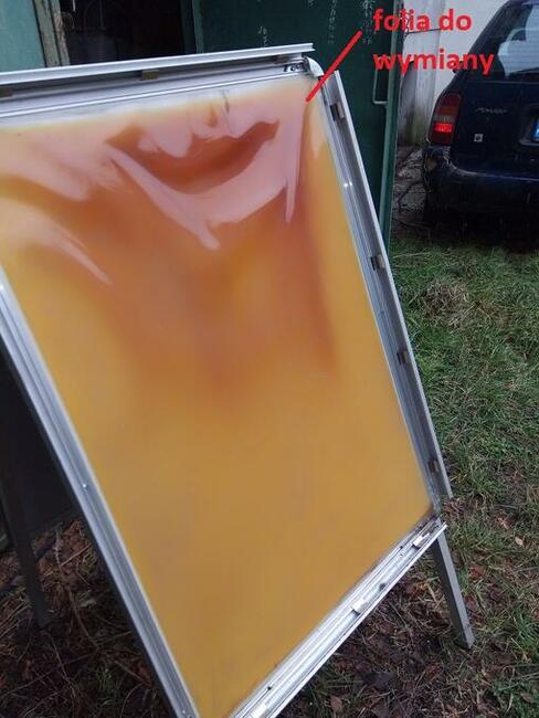 Potykacz aluminiowy, dwustronny, zatrzaskowy.