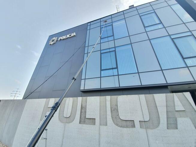 Mecie dachu i elewacji