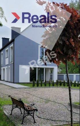 Bliźniak w Brwinowie blisko centrum, pięć pokoi