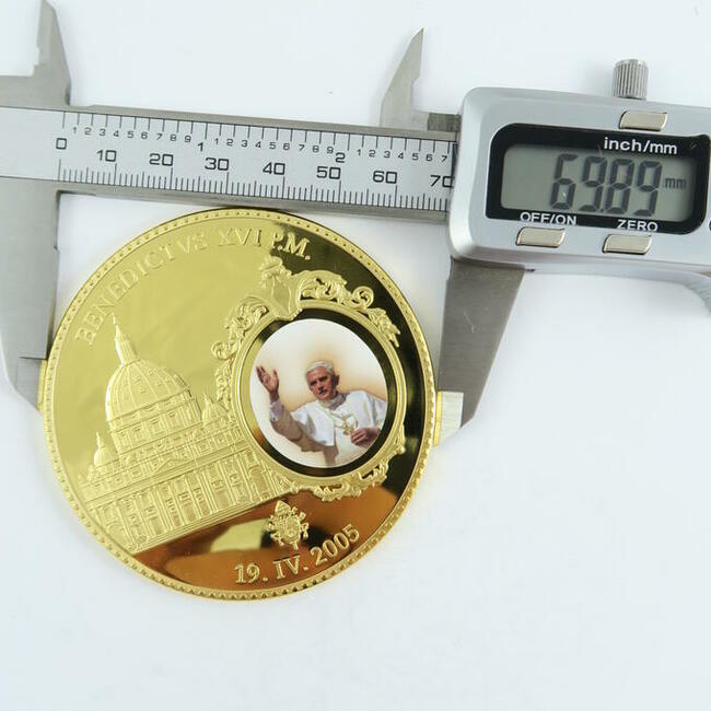 MEDAL PAPIEŻ BENEDYKT PAWEŁ II LEO VI PIUS ZŁOTO Au 24 karat