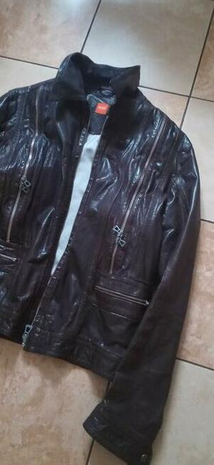 Witam sprzedam kurtkę skóra firmy Hugo Boss rozmiar m