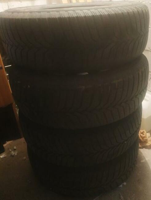 Stalówki z oponami zimowymi 195/65 R15