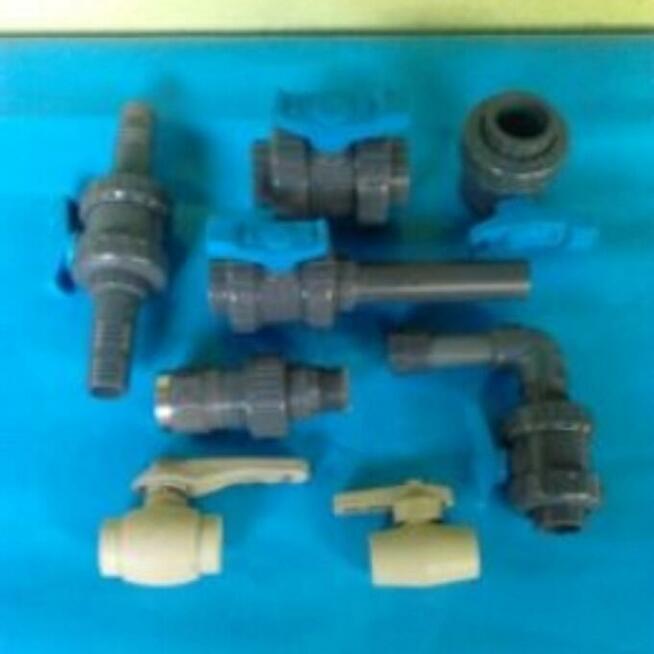 Elementy z tworzywa PCV i PP