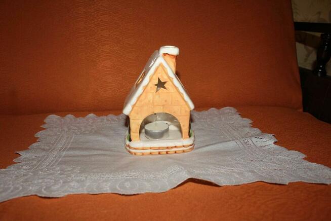 Świecznik Biscuit House