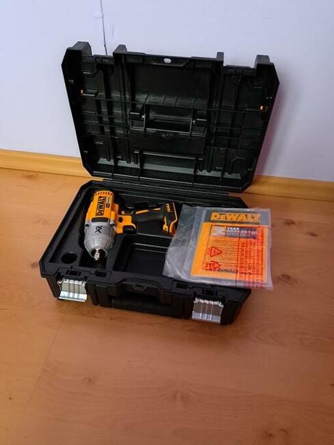 Klucz Udarowy DeWalt DCF899HNT 1/2 cala 950Nm 18V XR