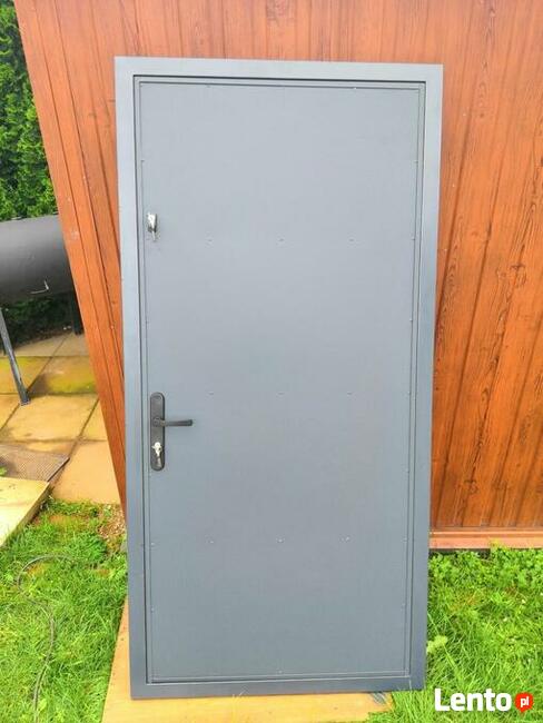 Drzwi ocieplane stalowe do piwnicy na wymiar / gospodarcze