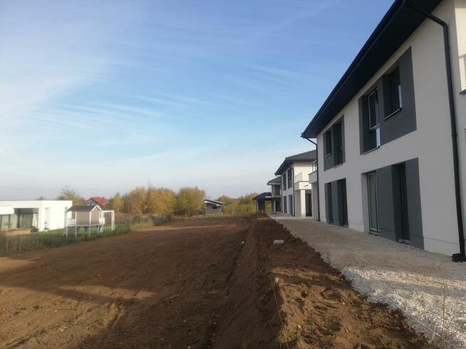 Budowa drogi dojazdowe, utwardzenie terenu, podbudowa, kostk