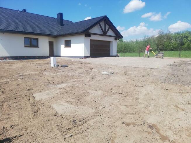 Budowa drogi dojazdowe, utwardzenie terenu, podbudowa, kostk