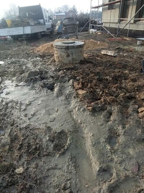 Kopanie czyszczenie pogłębianie studni tradycyjnych