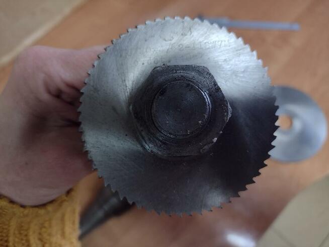 Trzpień frezarski wraz tarczami