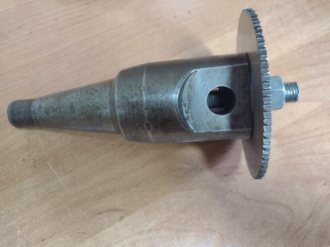 Trzpień frezarski wraz tarczami