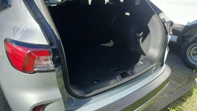 Ford Kuga 1.5 EcoBoost 150 KM | M6 | FWD | Titanium