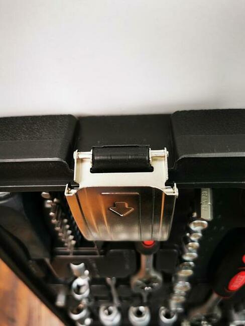 nowe zestawy kluczy 172 el. nasadowe boxer walizka bx011s