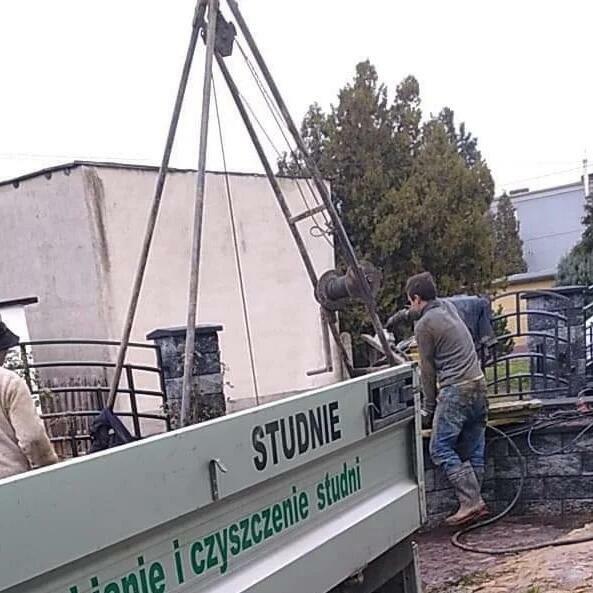 Czyszczenie odmulanie dezynfekcja pogłęb studni tradycyjnych