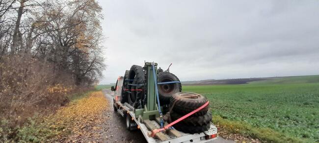Auto Laweta Transport Maszyn Auto Pomoc 24/7 Holowanie