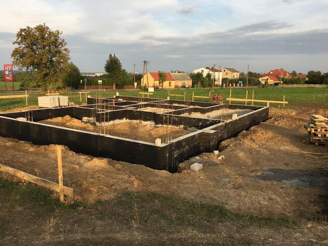 Sprzedam rozpoczęte budowy ul. Piłsudskiego, Końskie