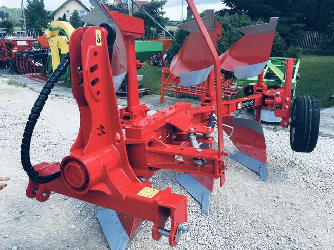 Pług obrotowy REVO 3 awemak DOSTAWA