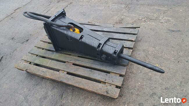 Młot do koparko-ładowarki lub koparki