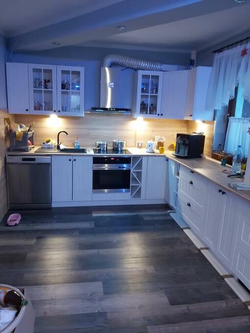 2 Domy nad stawem 30 km od Kolobrzegu