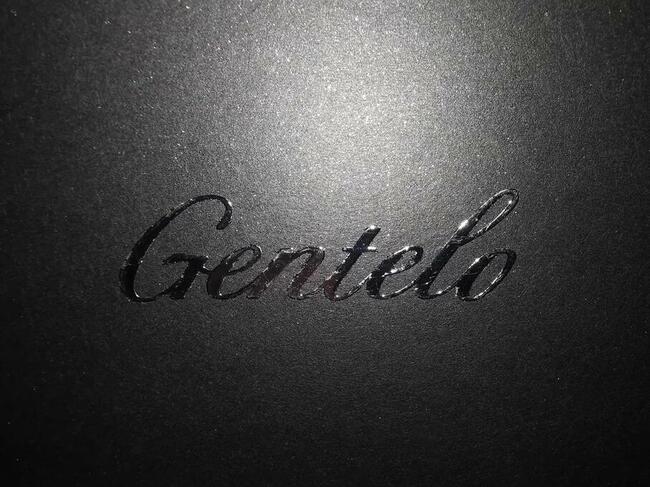 Zestaw Piersiówka, kieliszki i lejek 6-4211 Gentelo