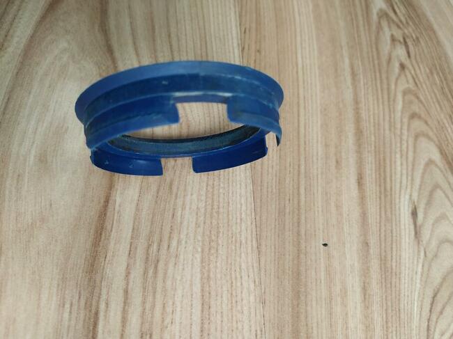 Pierścień centrujący do felgi aluminiowej 72.6/60.1 Toyota