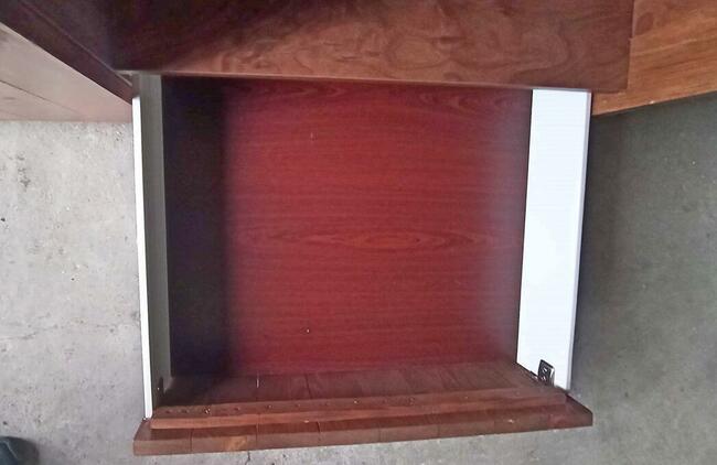 Wózek kelnerski do flambirowania, drewniany.