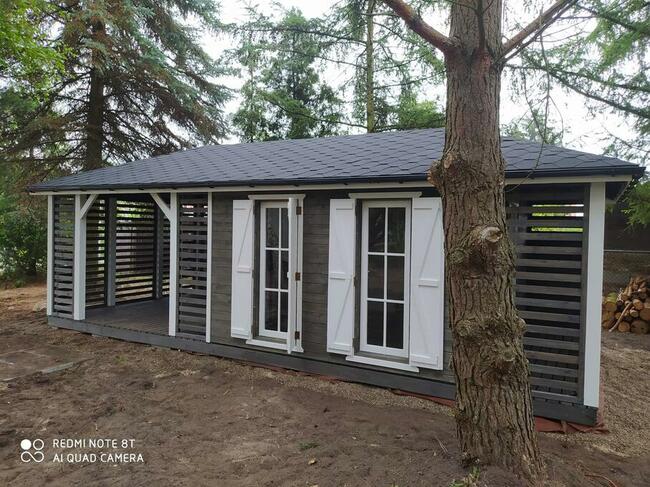 Drewniana altanka + domek z dużymi oknami na zamówienie