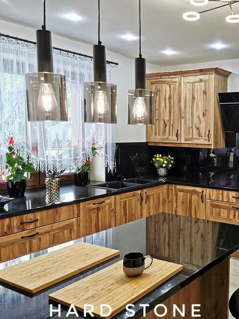 Blaty granitowe, blaty kuchenne, parapety granitowe, granit