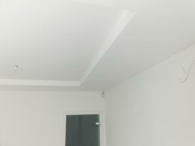 Szpachlowanie malowanie sufity g.k /wnęki na karnisze